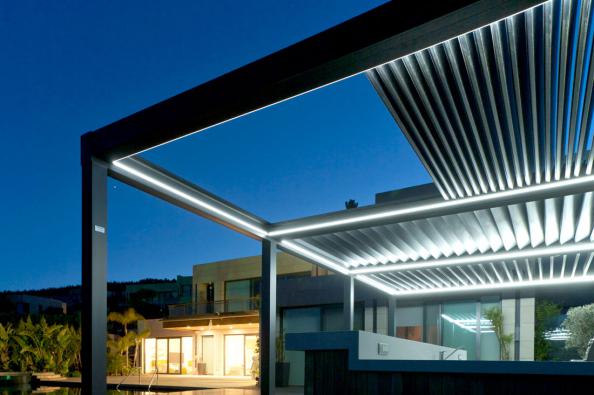 Advantages and disadvantages of louver roof systems 